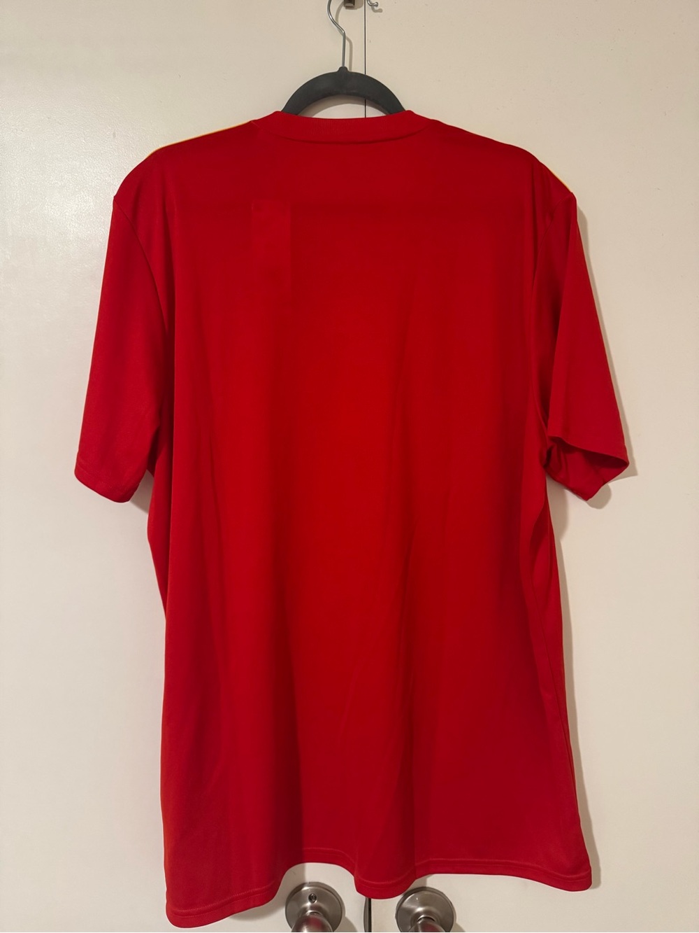 Adidas Spain 2018 World Cup Home Kit - Size XXL - Picture 2 of 3